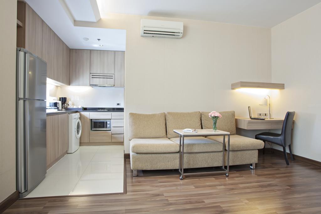 V Residence Бангкок Экстерьер фото