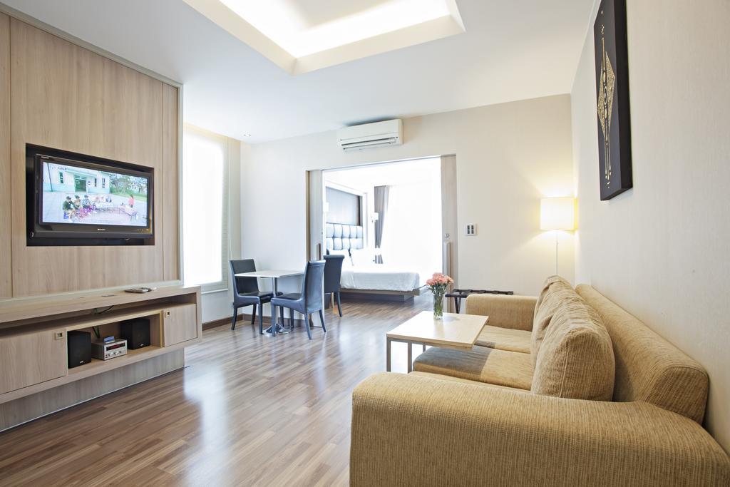 V Residence Бангкок Экстерьер фото