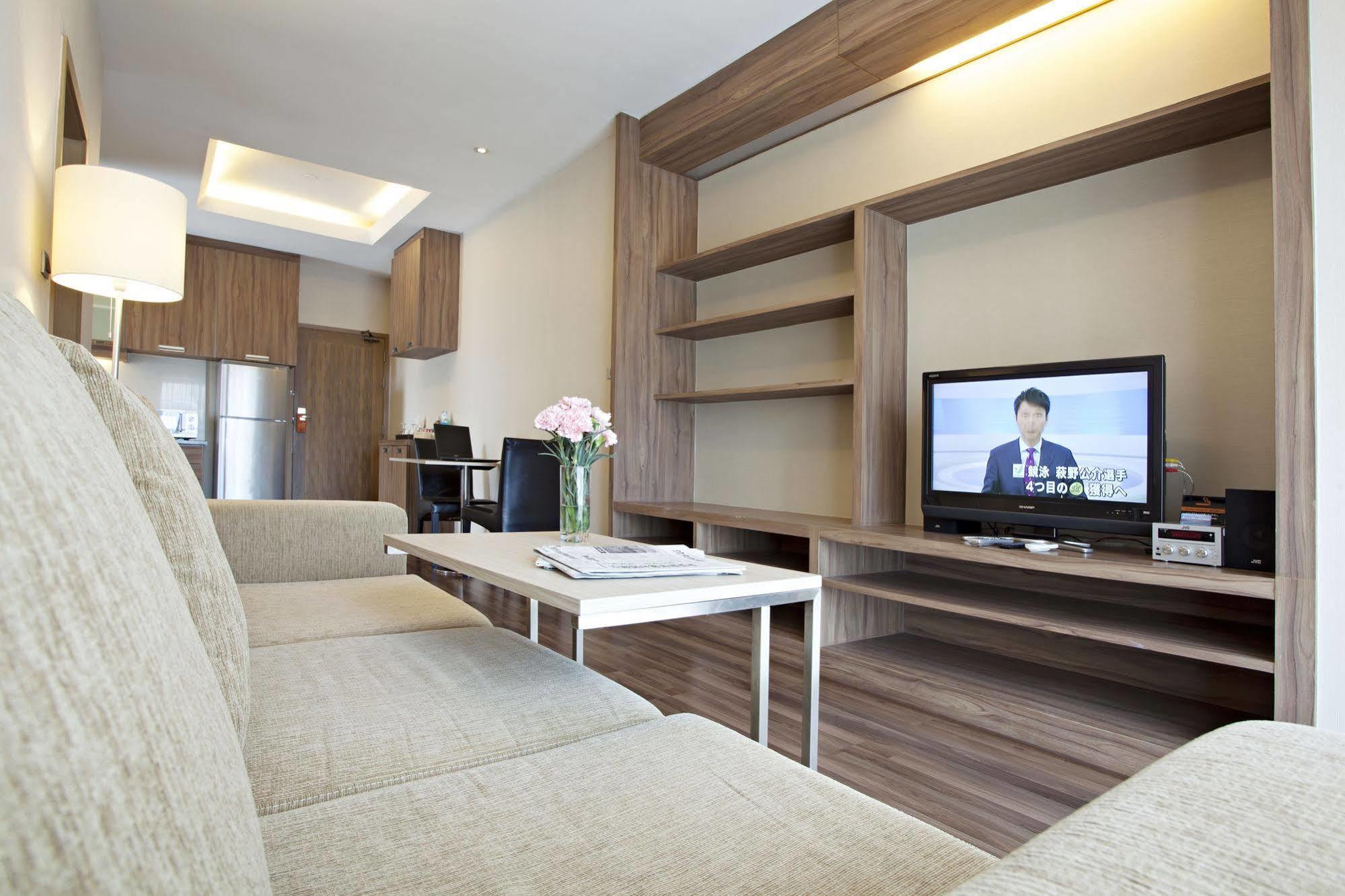 V Residence Бангкок Экстерьер фото