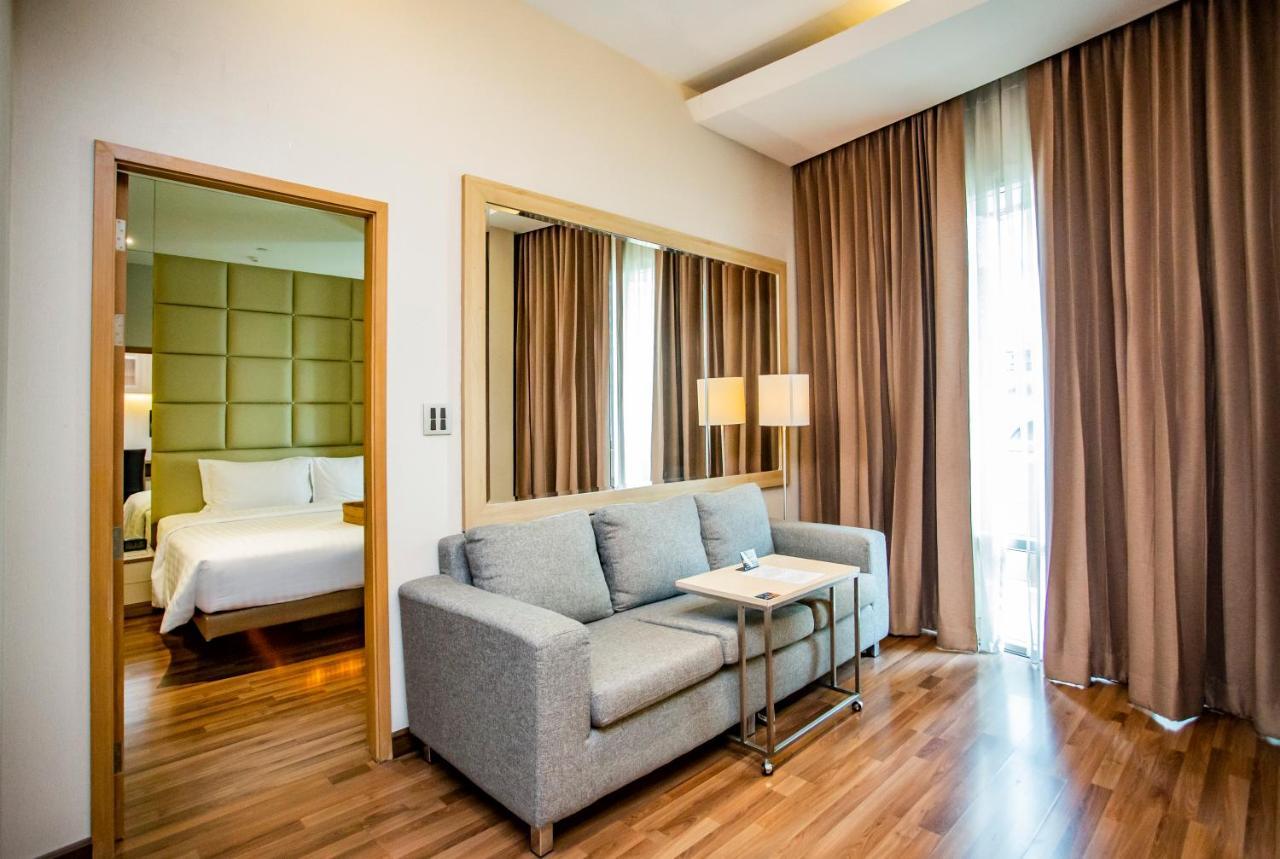 V Residence Бангкок Экстерьер фото