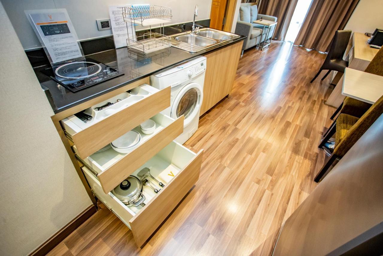 V Residence Бангкок Экстерьер фото