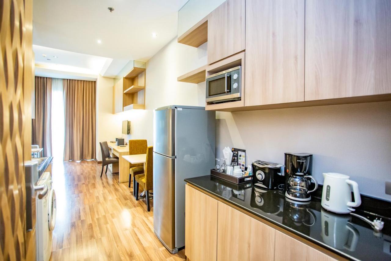V Residence Бангкок Экстерьер фото